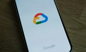 Руководитель клиентского департамента Google Cloud возвращается в Microsoft на должность главы службы безопасности