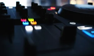 Компания купившая Moog, Akai Pro, Numark приобрела Native Instruments