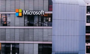Microsoft продаёт четыре студии Xbox на фоне масштабных сокращений в игровой индустрии